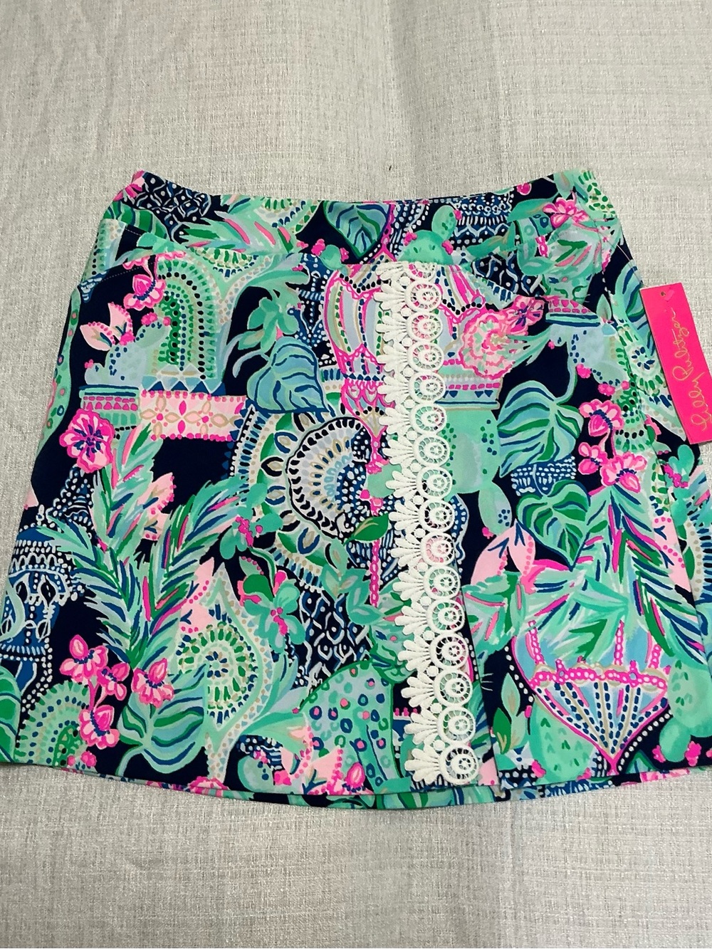Lilly Pulitzer Daphne UPF 50+ GolfSkort in “Lookin Sharp” Size 4 NWT